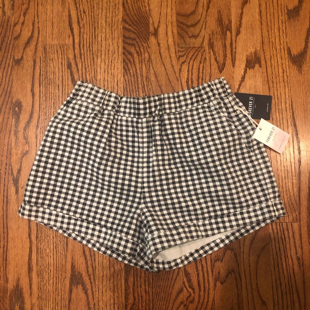 Checkered shorts!